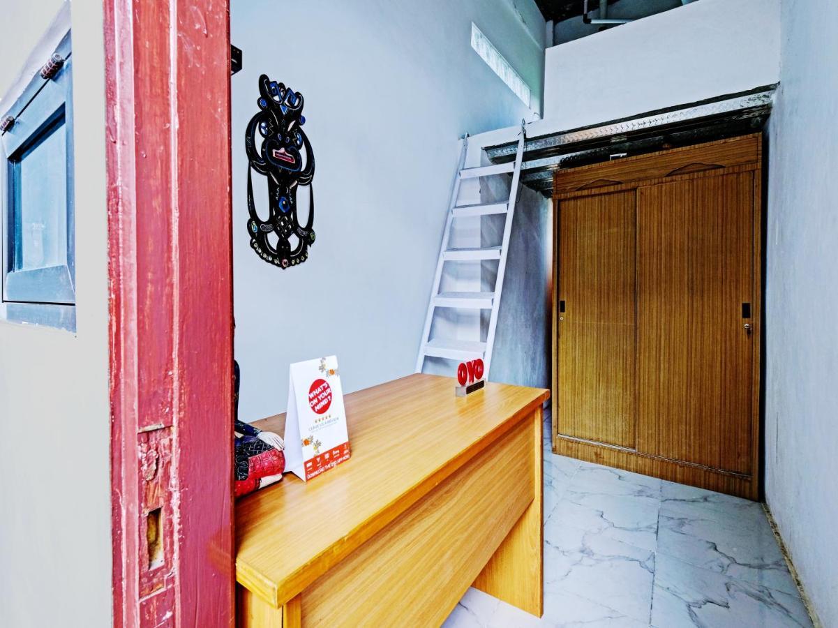 Oyo 90325 Pondok Dnayu Syariah Jarakan Exteriér fotografie
